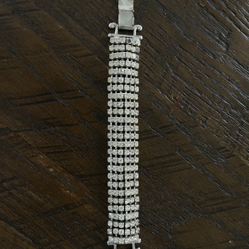 1940 Vintage Rhinestone Bangle - Picture 6 of 6